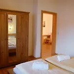 Haus Carina * Kirchberg in Tirol