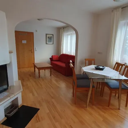 Haus Carina Apartamento *