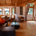 Haus Carina